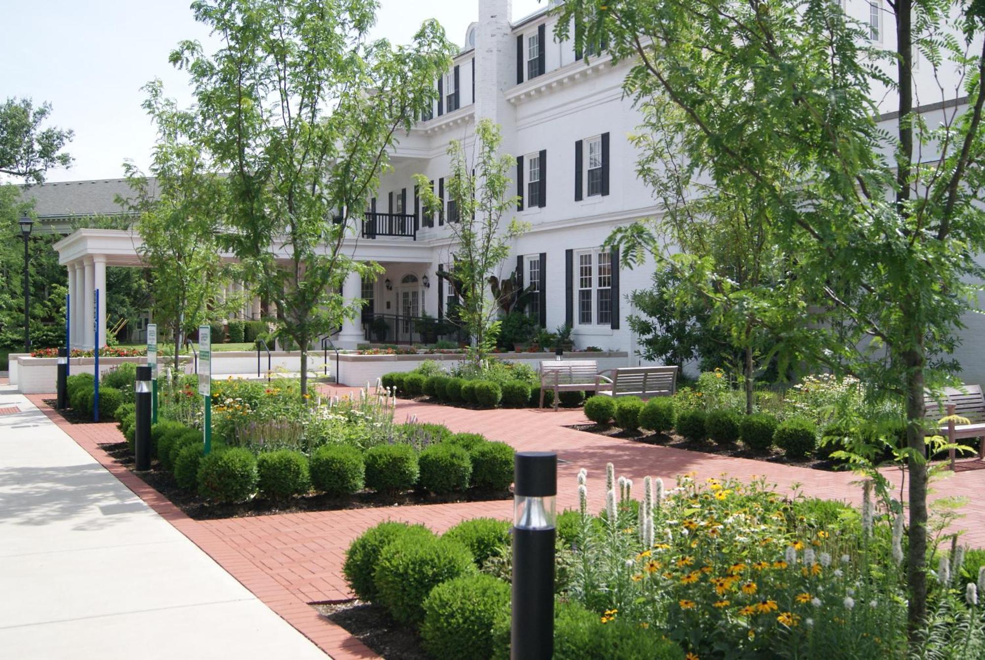 Historic Boone Tavern Berea Exteriör bild